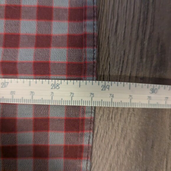 Men's Banana Republic Red Checkered Button-Up - Picture 6 of 8